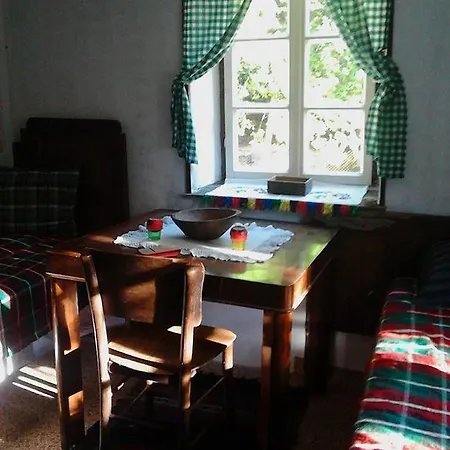 Margo Guest house *